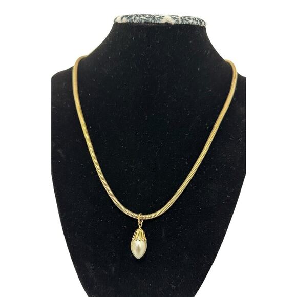 Park Lane Jewelry - Vintage Necklace Park Lane Gold Tone Single Pearl V138